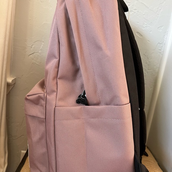 NWT Herschel Classic XL BackPack Ash Rose - Picture 12 of 12